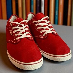 Vans Classic Low Top Sneakers